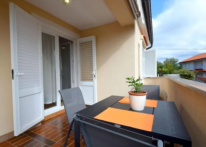 Julia1 Mit Eigenem Balkon By Interhome Daire *