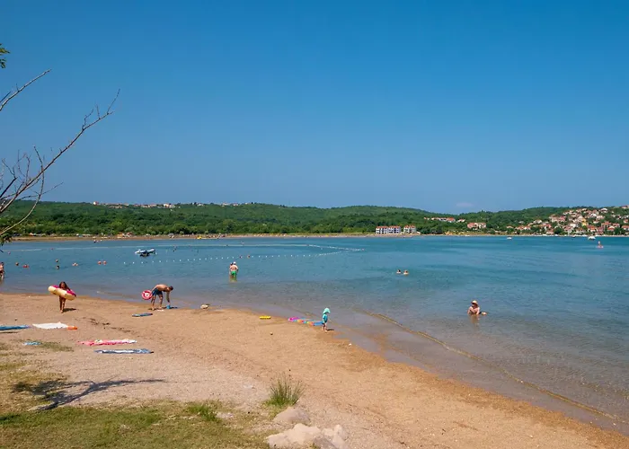 Julia1 Mit Eigenem Balkon By Interhome Daire Čižići