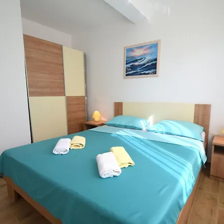 Julia1 Mit Eigenem Balkon By Interhome *