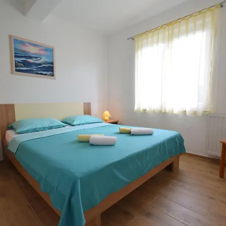 Apartment Julia1 Mit Eigenem Balkon By Interhome